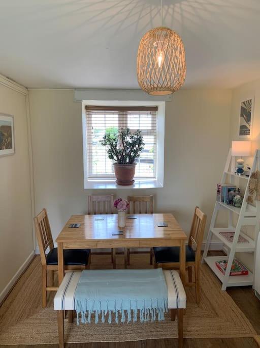 Large 3 Bedroom Flat In Sennen *