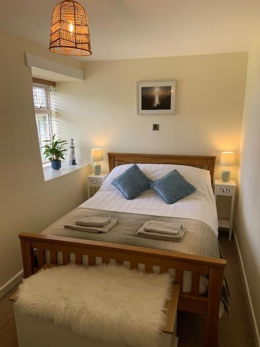 Large 3 Bedroom Flat In Sennen Apartment *