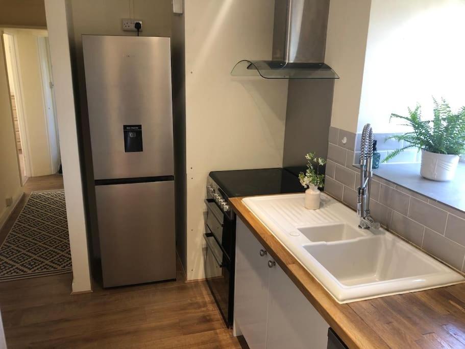 Large 3 Bedroom Flat In Sennen